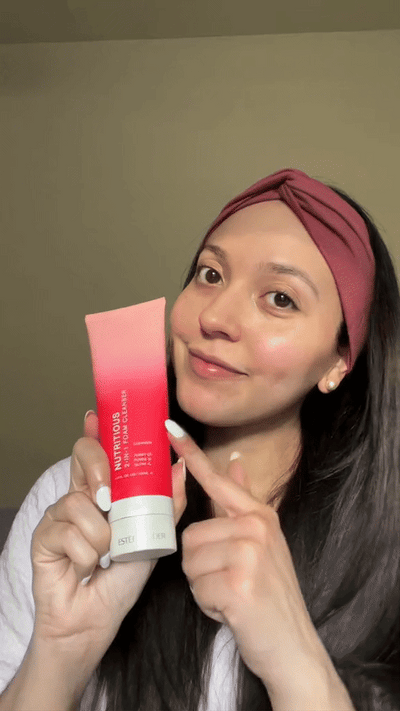 Nutritious 2-in-1 Foam Cleanser ©